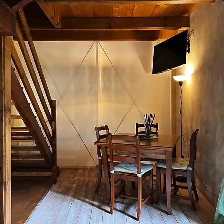 アパート La Columbera *