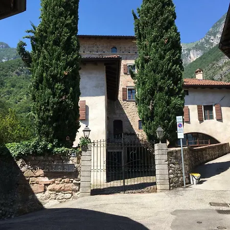 Apartment La Columbera
